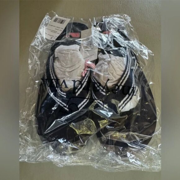 NWT vineyard vines Heritage Foam Flip Flops in nautical navy - Picture 1 of 7